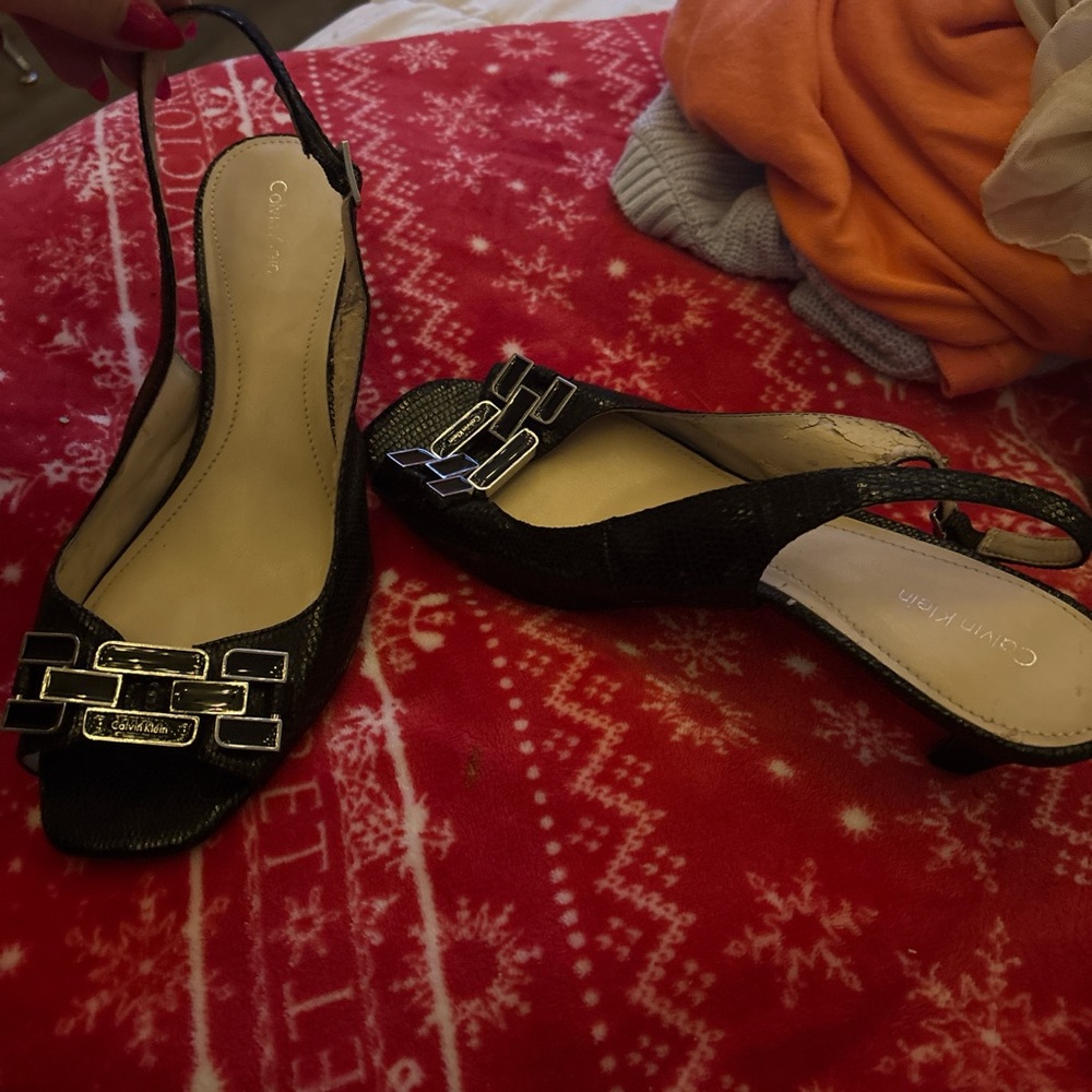 Kitten heels